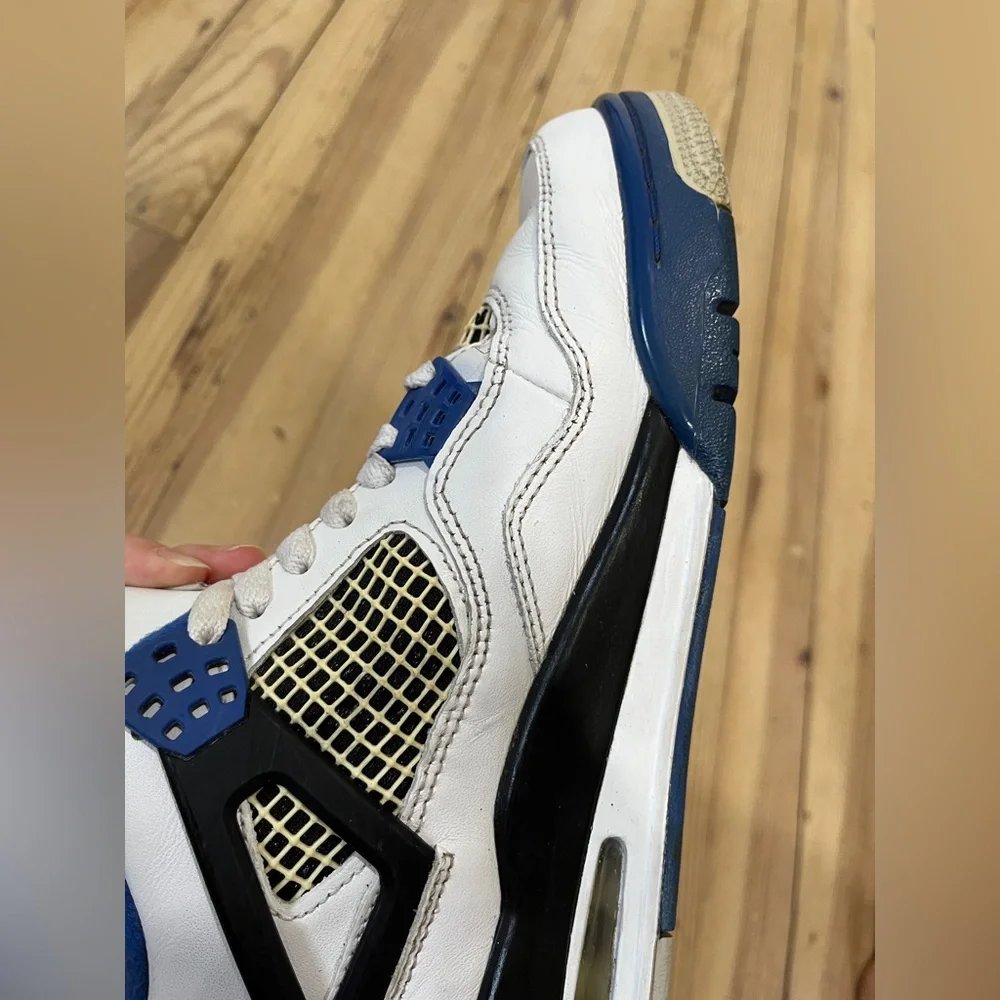 Air Jordan 4 Motorsport Retro Mens Sneaker size 8.5 athletic streetwear shoe